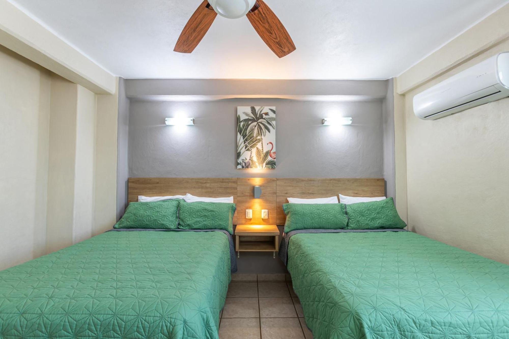 Torreblanca Suites Rincon de Guayabitos Esterno foto