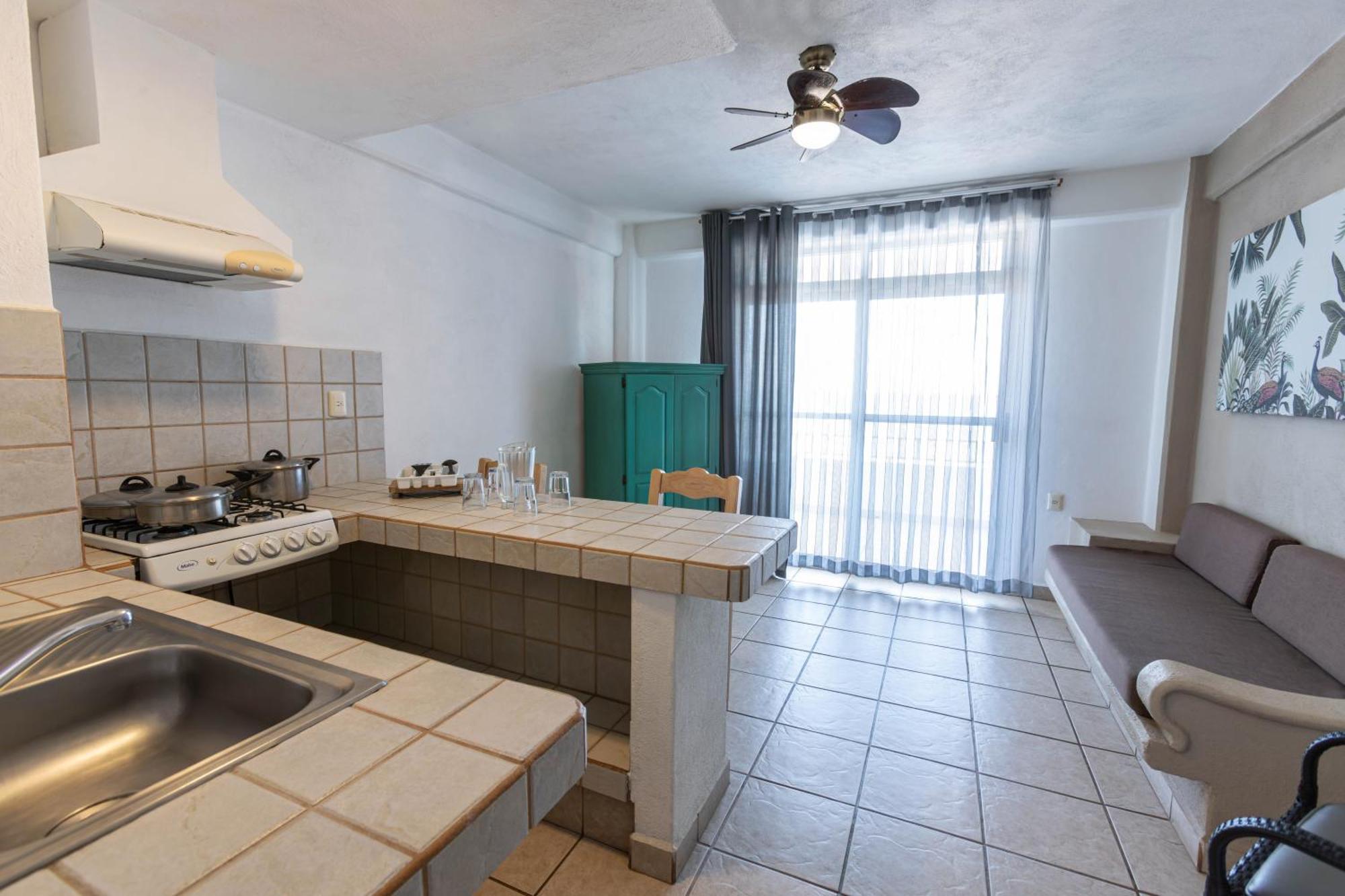 Torreblanca Suites Rincon de Guayabitos Esterno foto