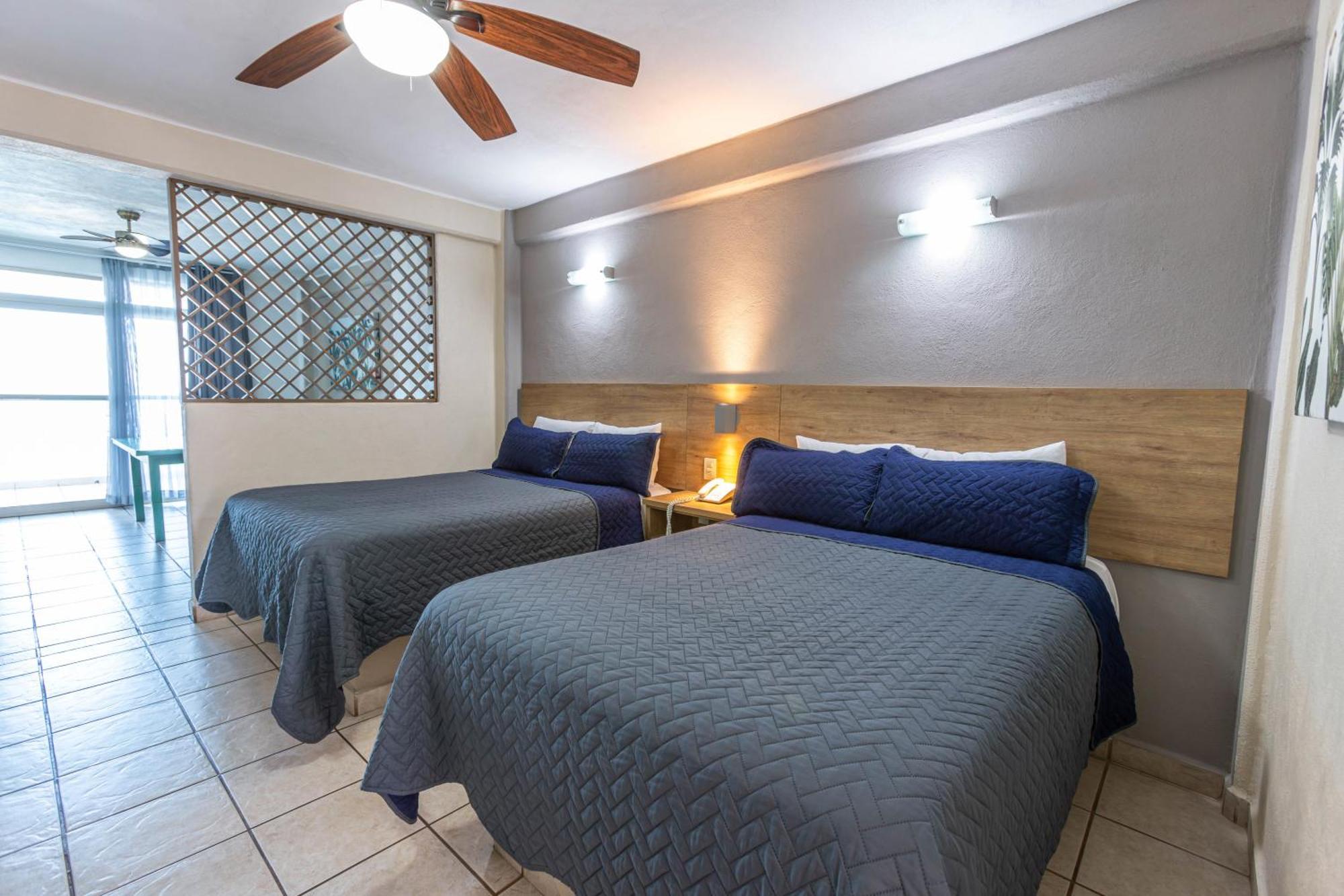 Torreblanca Suites Rincon de Guayabitos Esterno foto