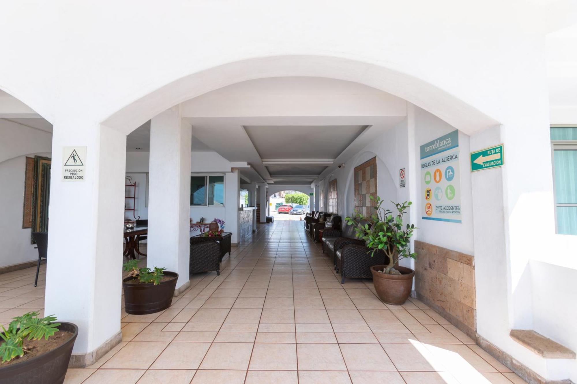 Torreblanca Suites Rincon de Guayabitos Esterno foto