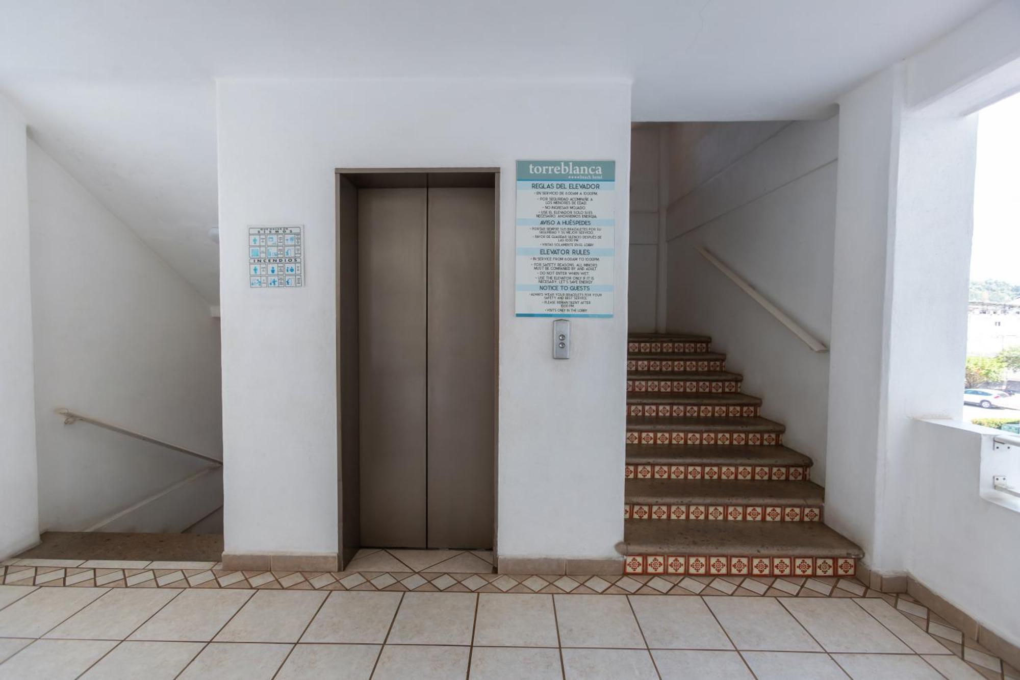 Torreblanca Suites Rincon de Guayabitos Esterno foto